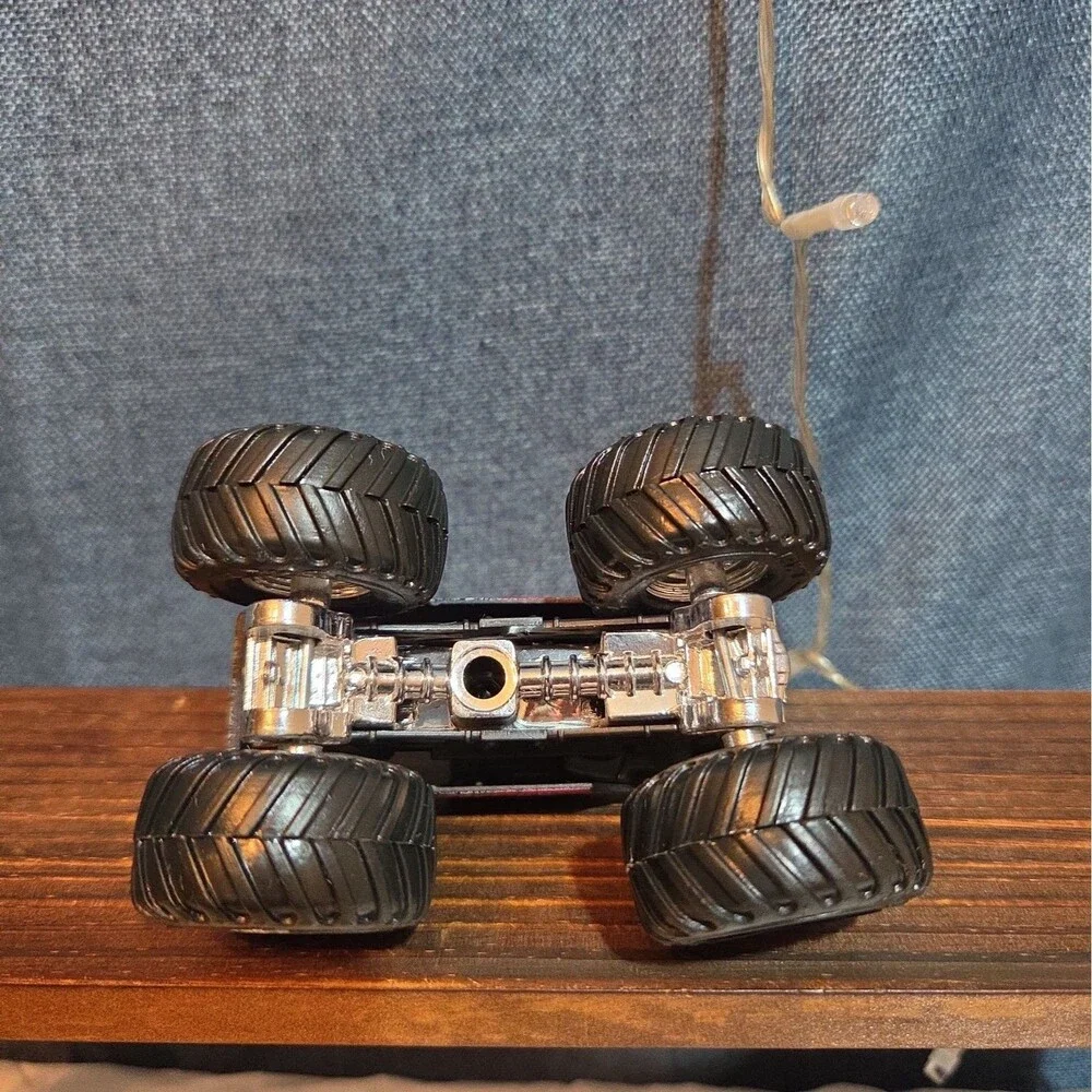 Hot Wheels Monster Jam Metal Mulisha Diecast Truck 2016